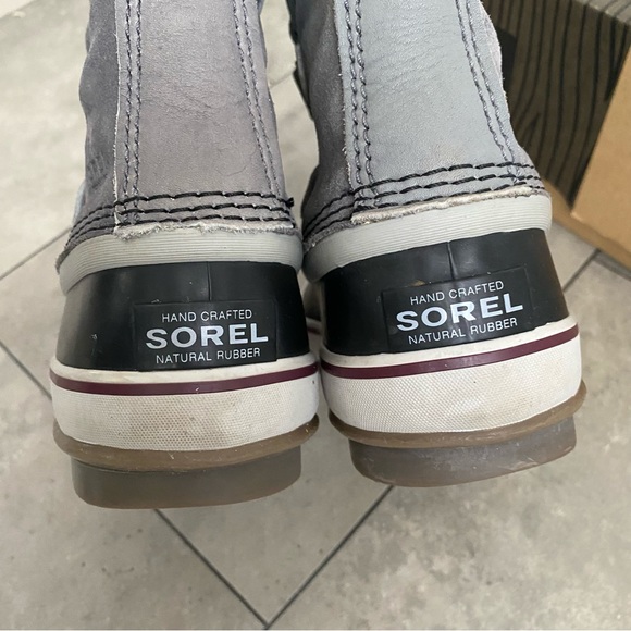 Sorel Joan Of Arctic Boots Quarry Black gray size 7 with box! - Picture 7 of 9